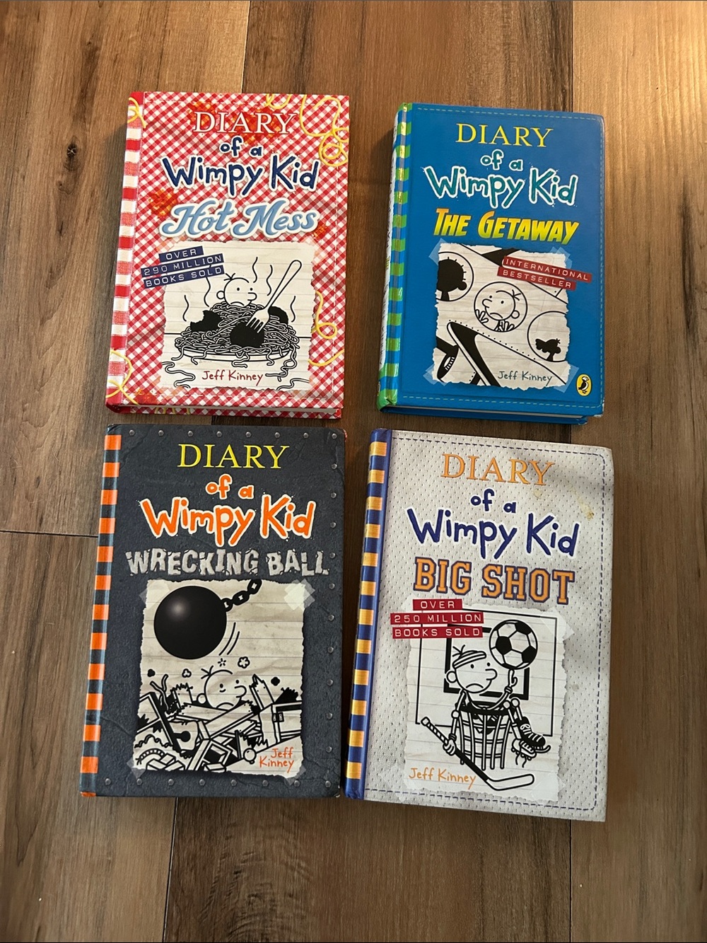 Diary of a Wimpy Kid 4 Book Set - Jeff Kinney